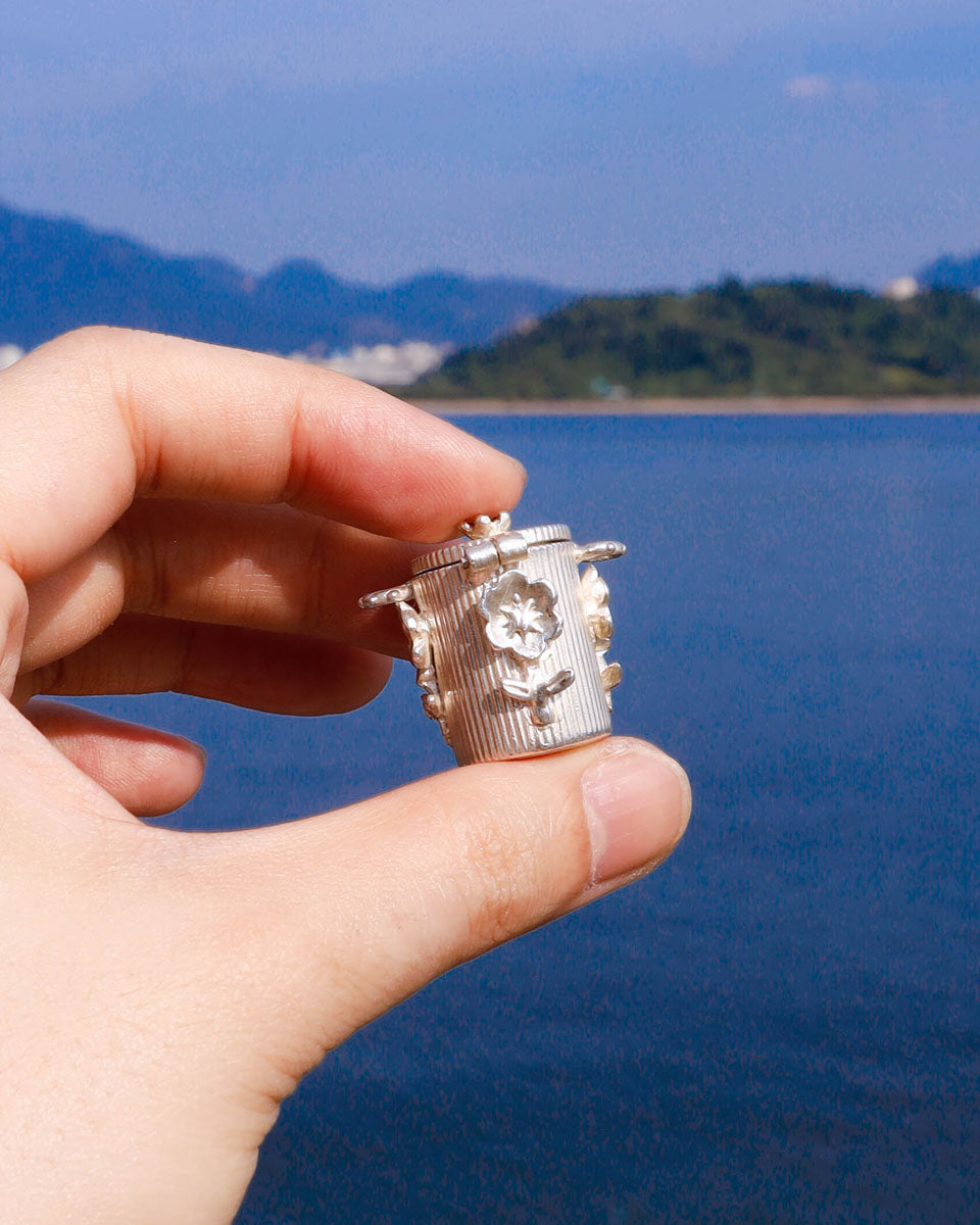 solid sterling silver Four Flowers Container Locket, Hinged Pendant handmade by fake plastic love