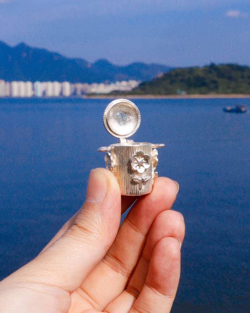 solid sterling silver Four Flowers Container Locket, Hinged Pendant handmade by fake plastic love