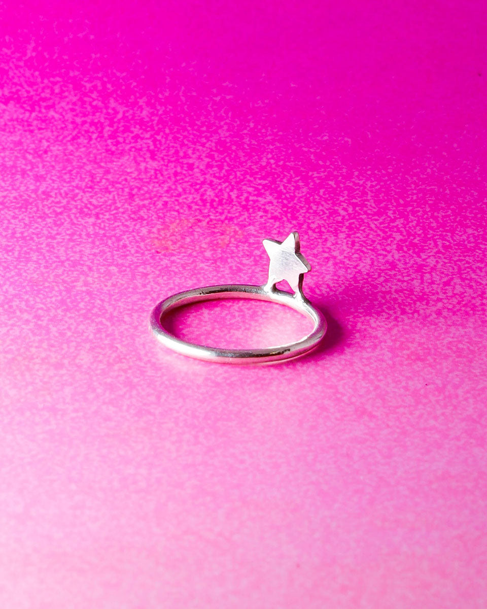 Simple Star Ring