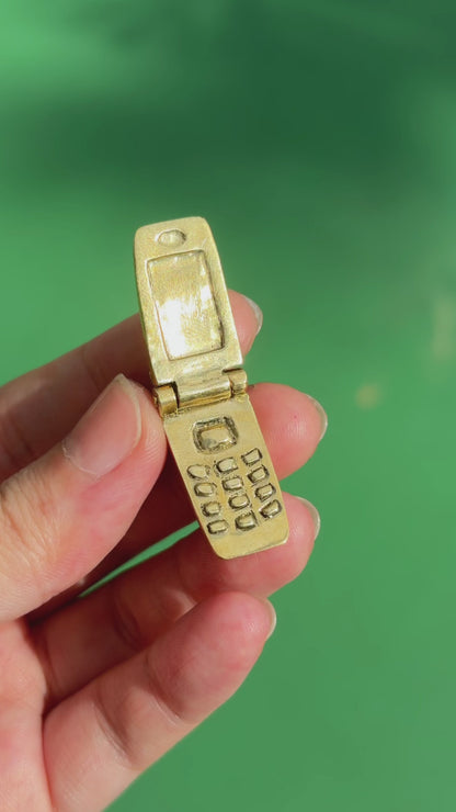 Y2K Flip Phone
